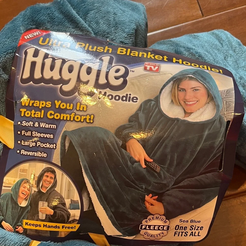 Hoodie Blanket - Sea Blue Plush Fleece - Picture 2 of 4